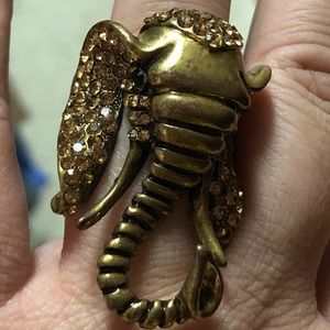 Jewelry - Elephant gold tone with rhinestones elastic ring. Jewelry - Elephant gold tone with rhinestones elastic ring.
